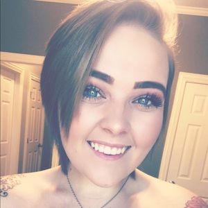 Meet your Posher, Tori